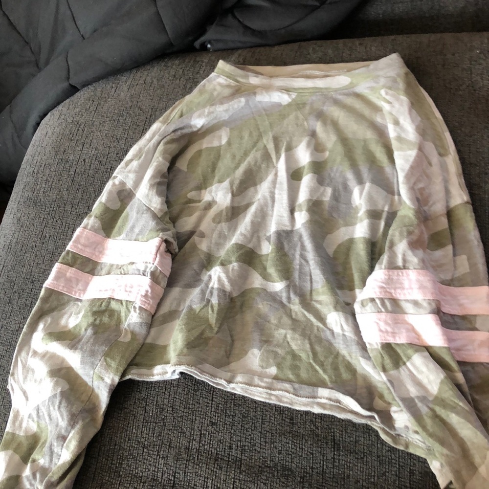 camo crop top